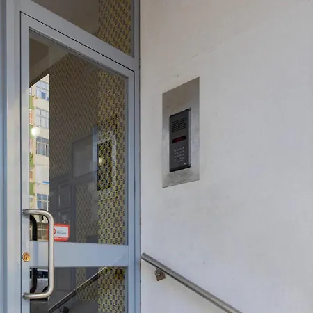 Апартаменты Benfica Flat By Perfect Getaway *